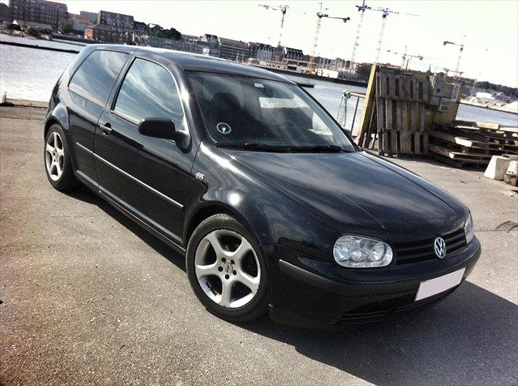 VW Golf 4 (SOLGT) billede 1