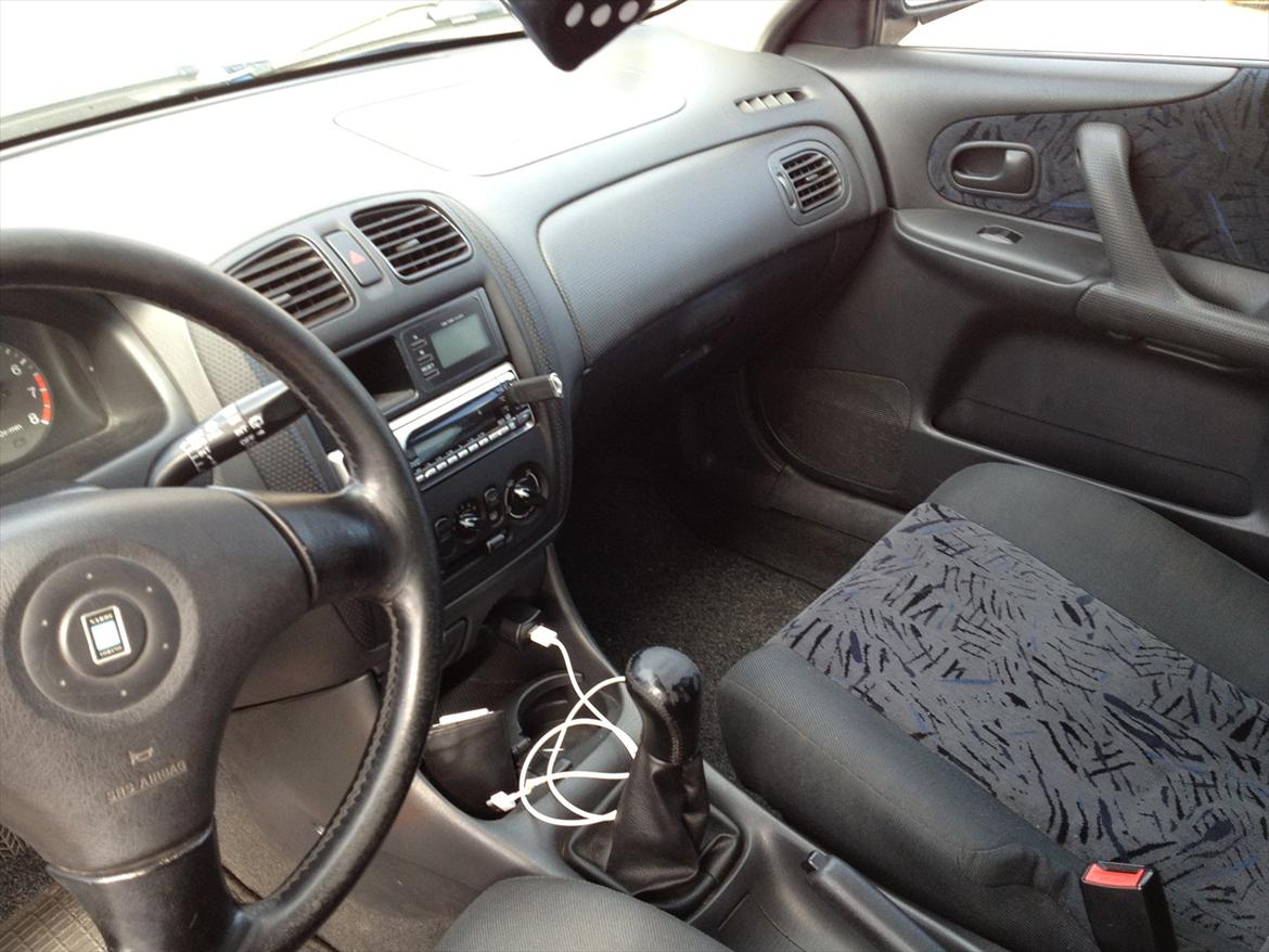 Mazda 323F billede 4