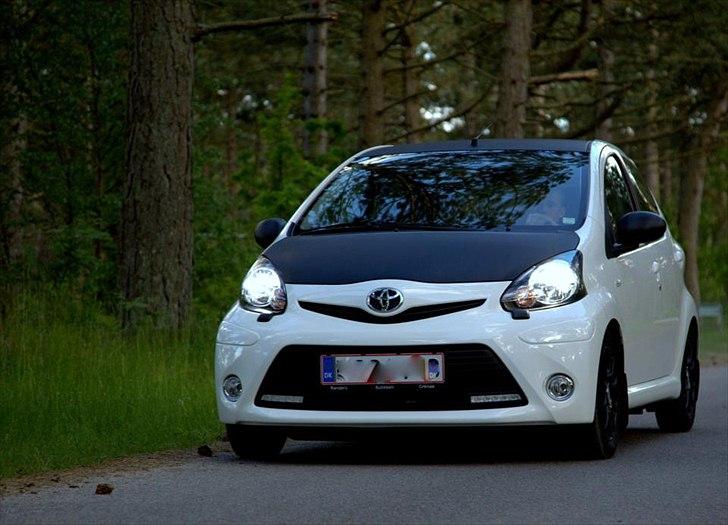 Toyota Aygo solgt billede 9