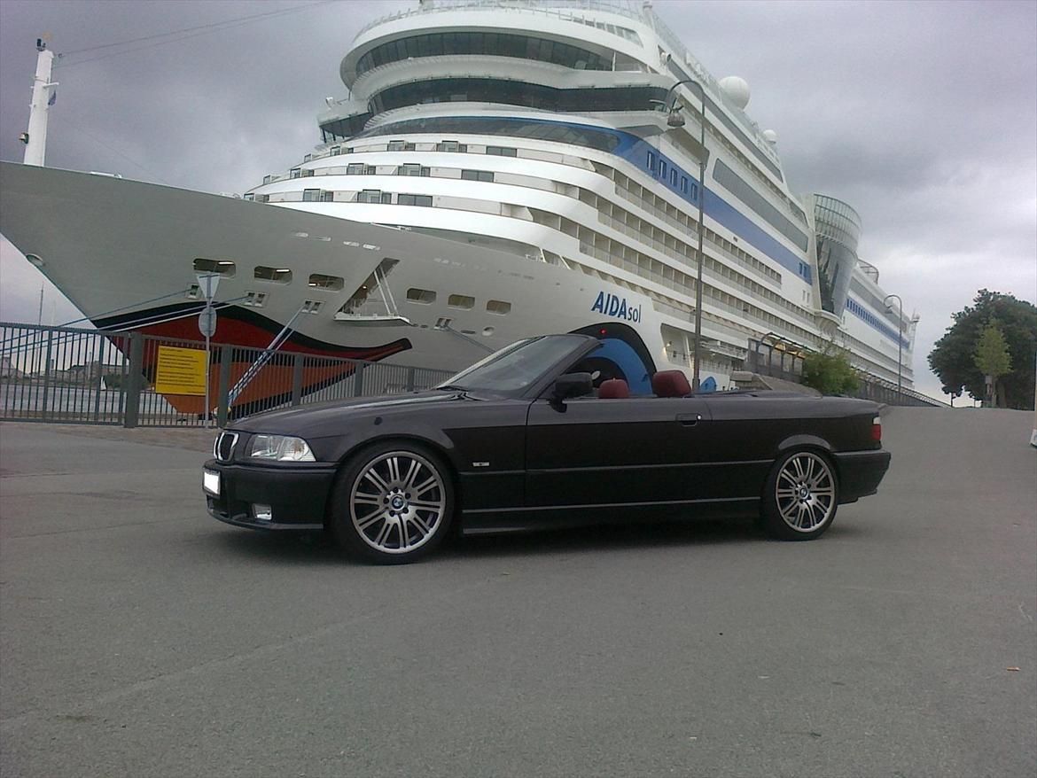 BMW 328i Cabriolet M-Tech billede 4