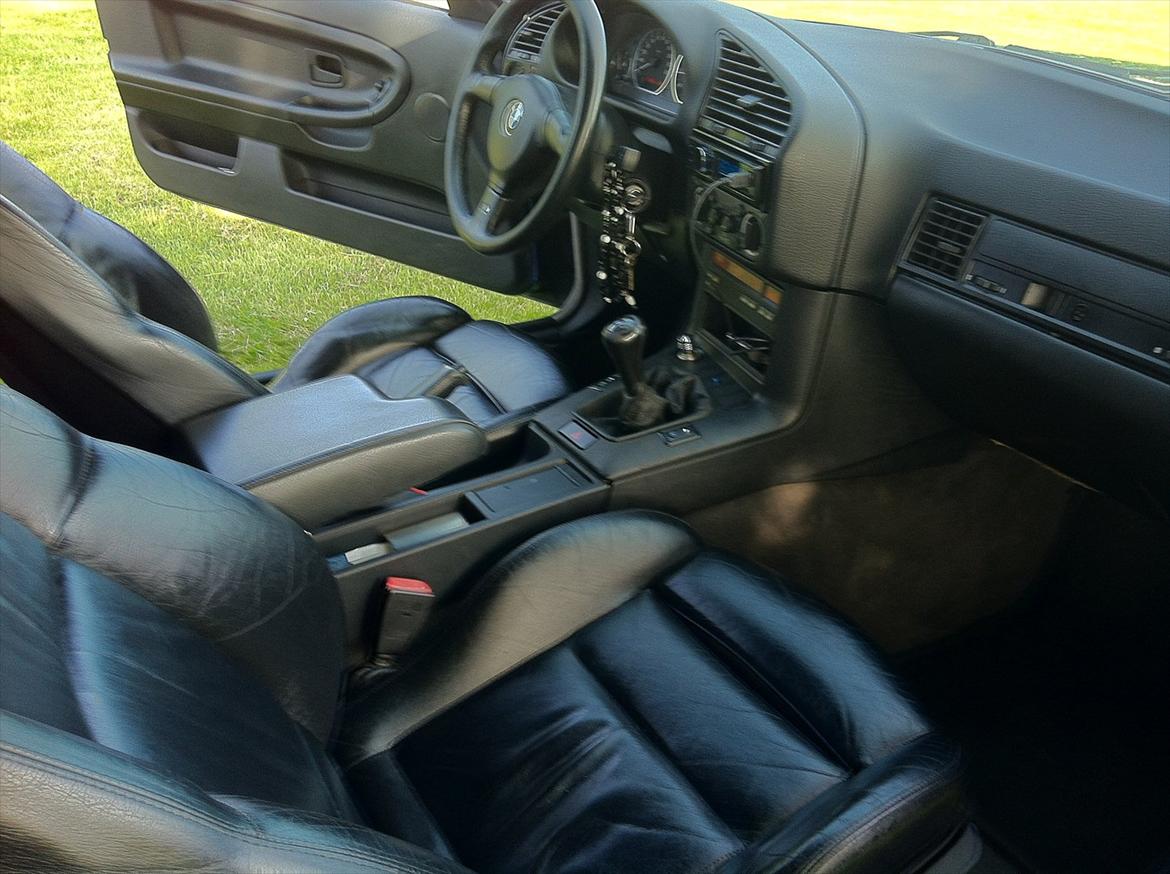 BMW 318 is coupe SOLGT billede 11