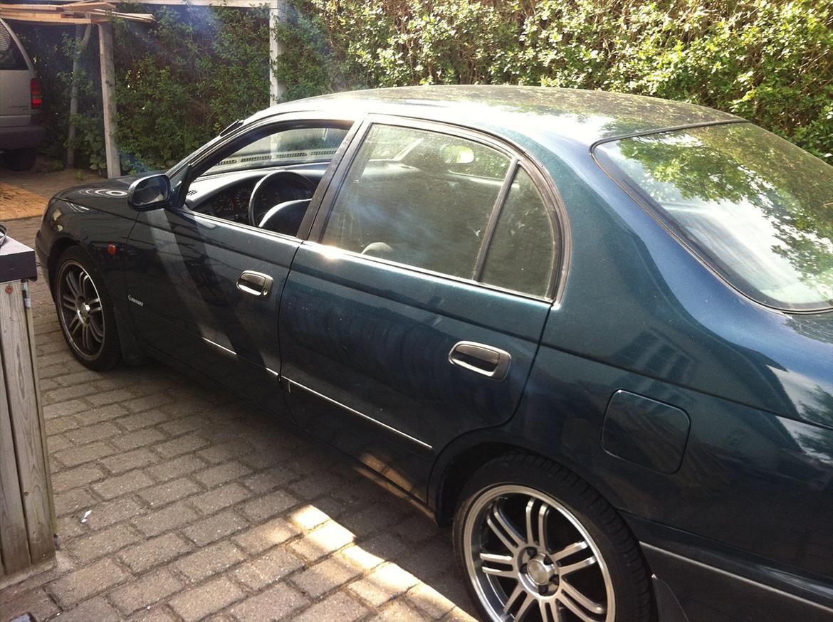 Toyota Carina E billede 3