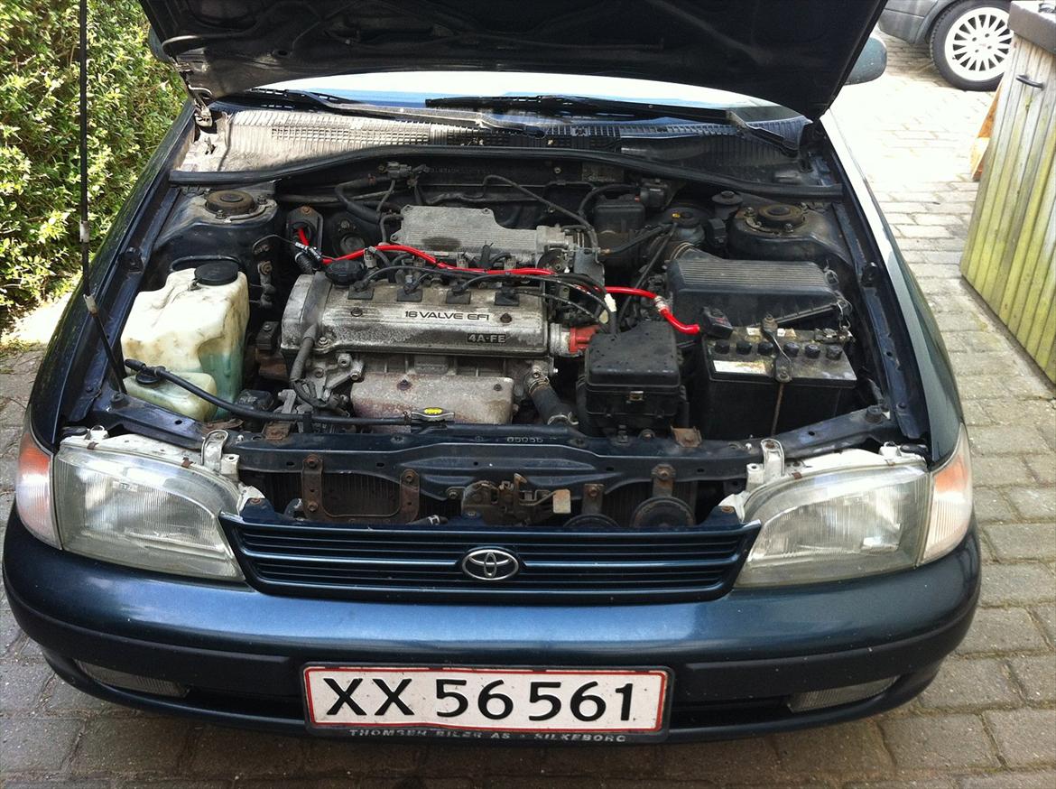 Toyota Carina E billede 6