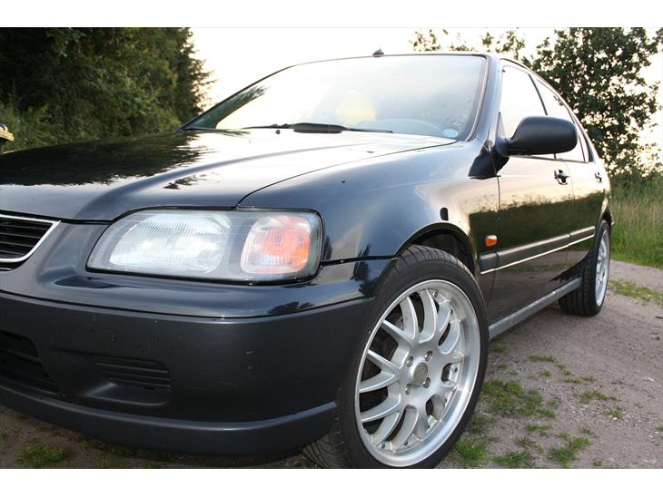 {{currentPhoto.altText}} billede {{currentPhoto.number}}