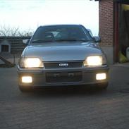 Opel Kadett GSI 16v