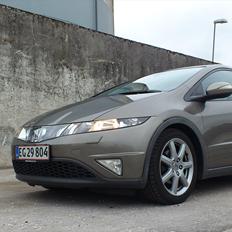 Honda Civic 1,8 Sport (konebil)