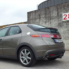 Honda Civic 1,8 Sport (konebil)