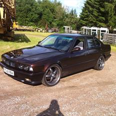 BMW e34 520/25
