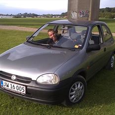 Opel corsa B 1,2i