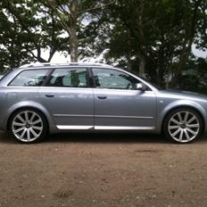 Audi A4 2,5 V6 TDI Quattro