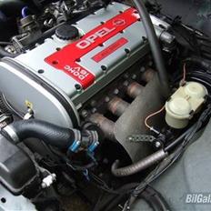 Opel kadett c 2,0i 16v limo