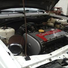 Opel ascona c 2,0i 16v