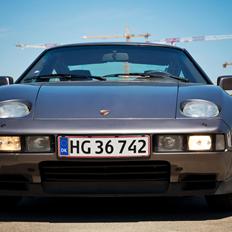 Porsche 928 S