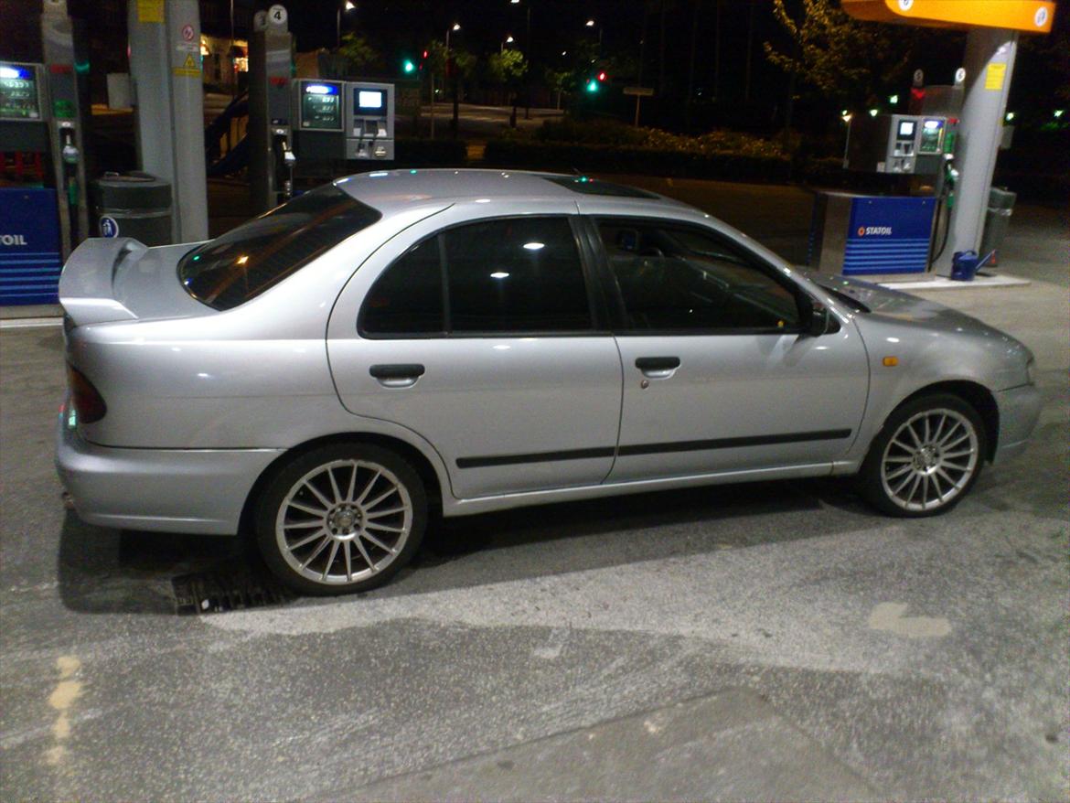Nissan Almera billede 6
