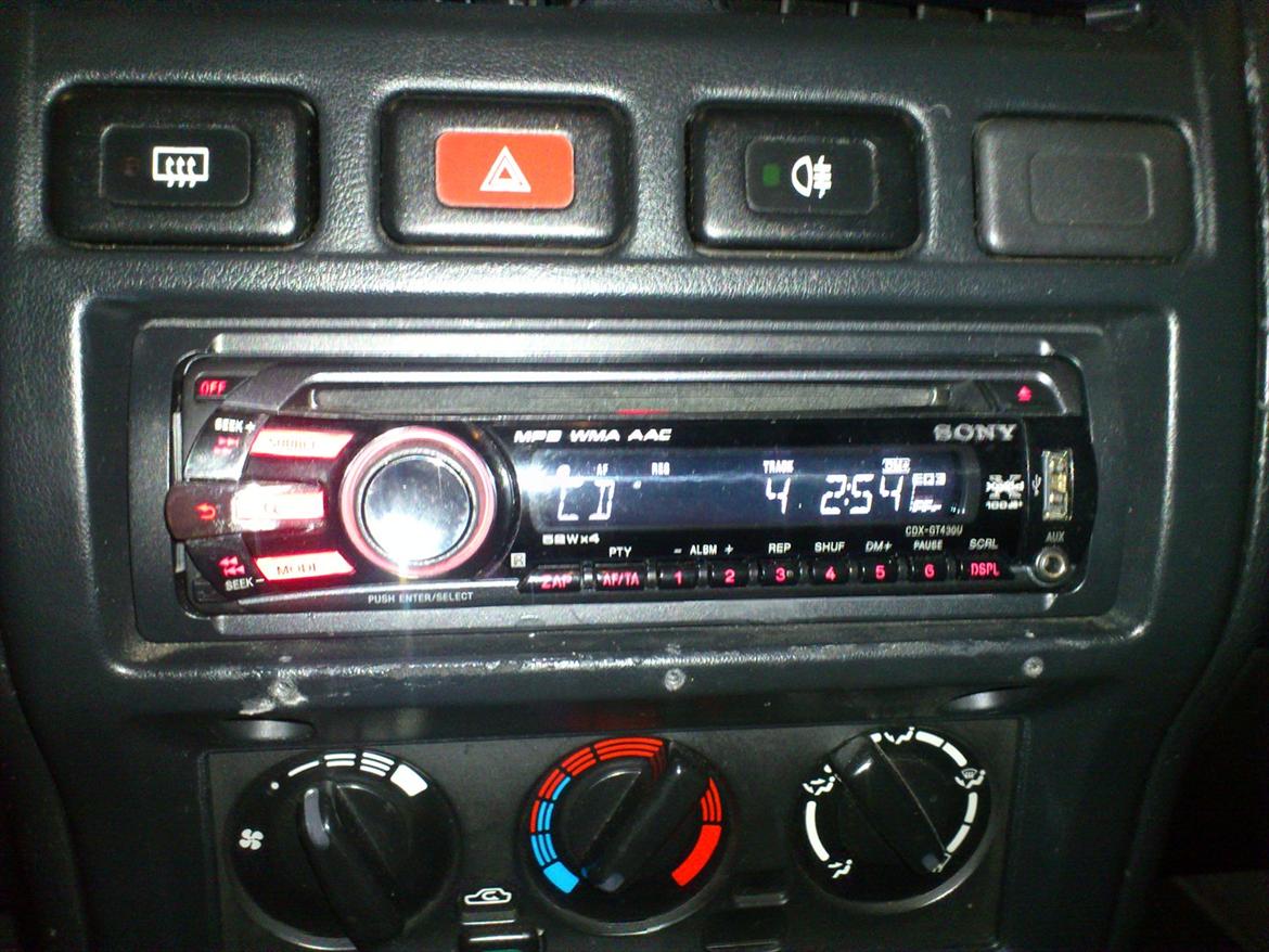 Nissan Almera billede 10