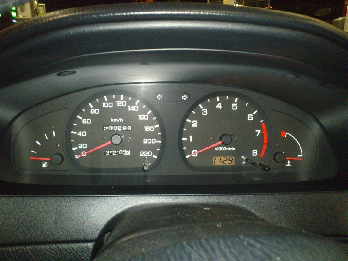 Nissan Almera billede 11