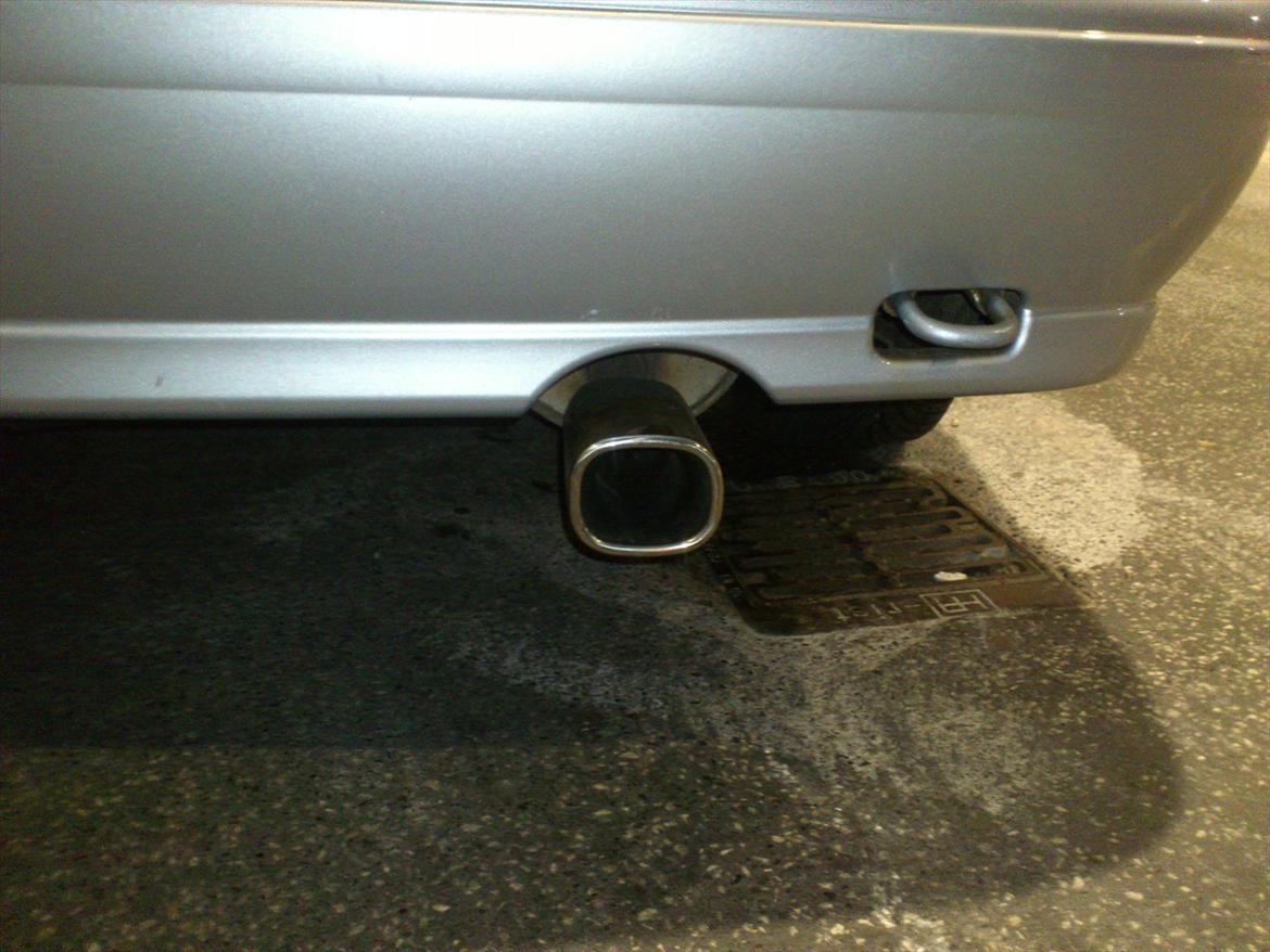 Nissan Almera billede 16