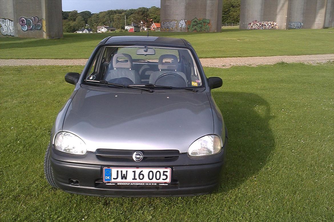 Opel corsa B 1,2i billede 2