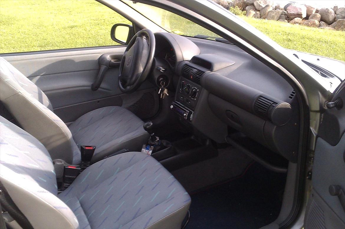 Opel corsa B 1,2i billede 4