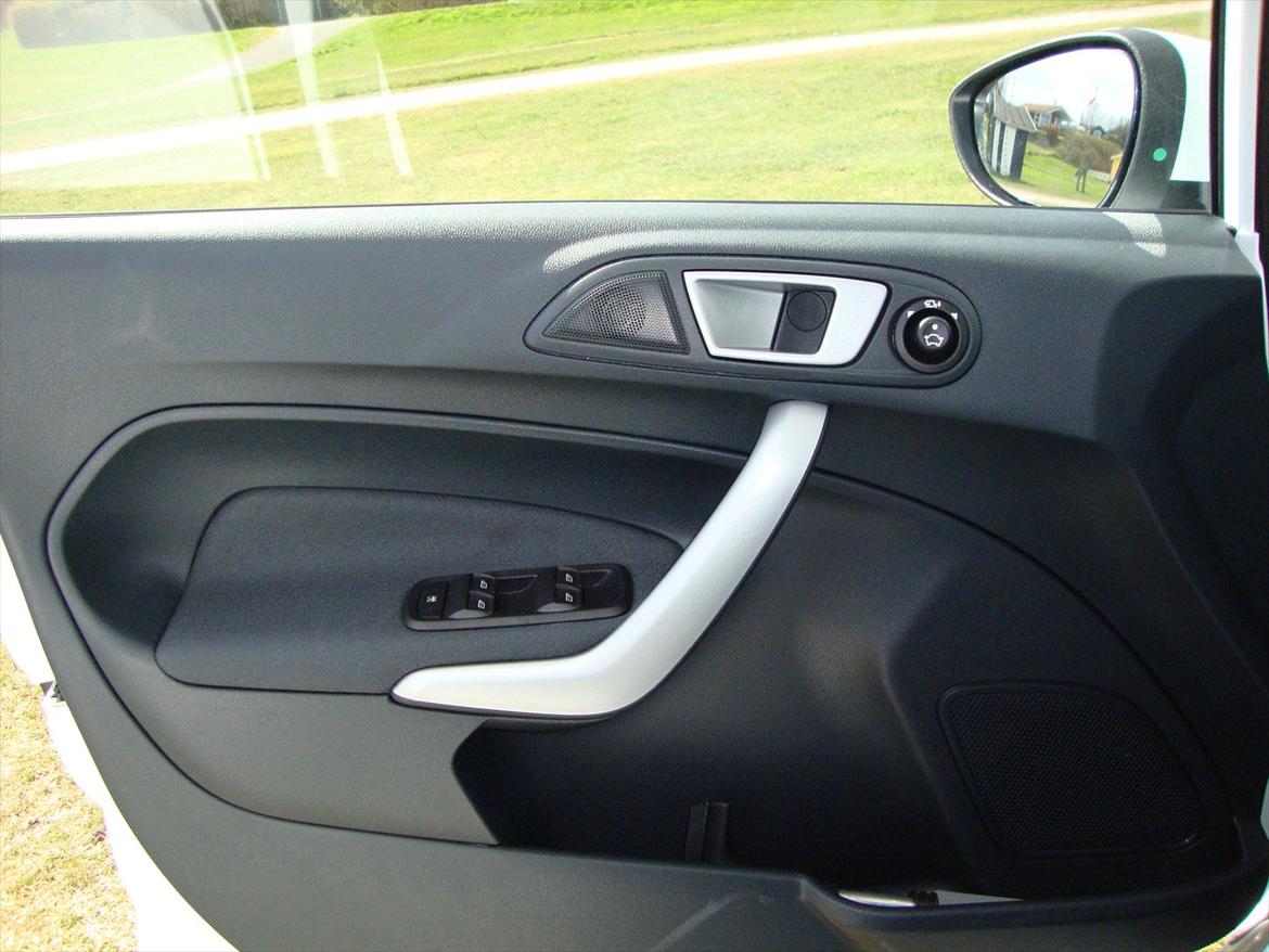 Ford Fiesta 1,4 solgt billede 10