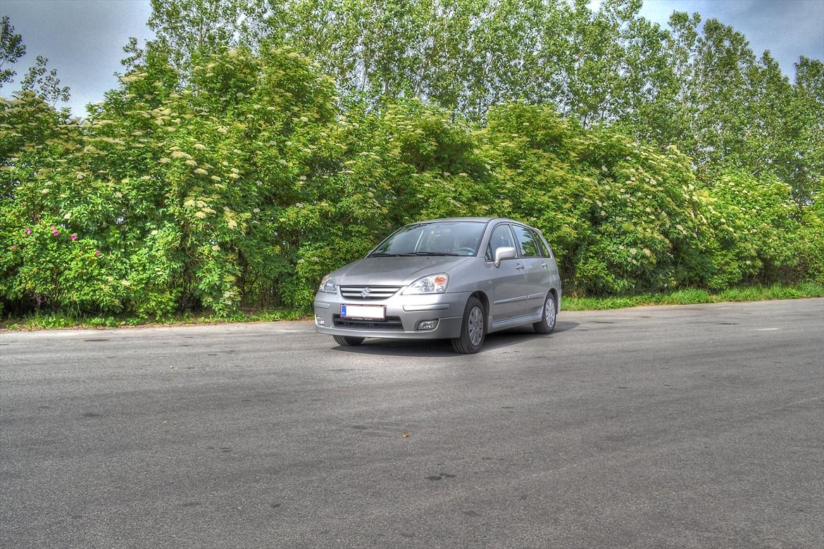 Suzuki Liana 1,6 billede 2