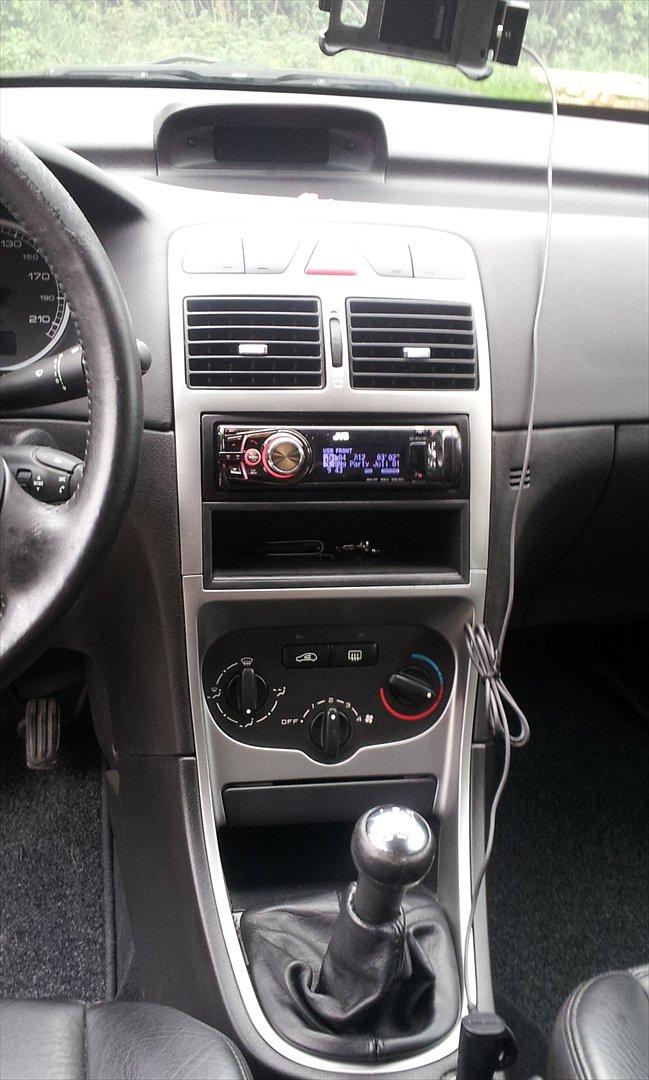 Peugeot 307 2.0 16V billede 9