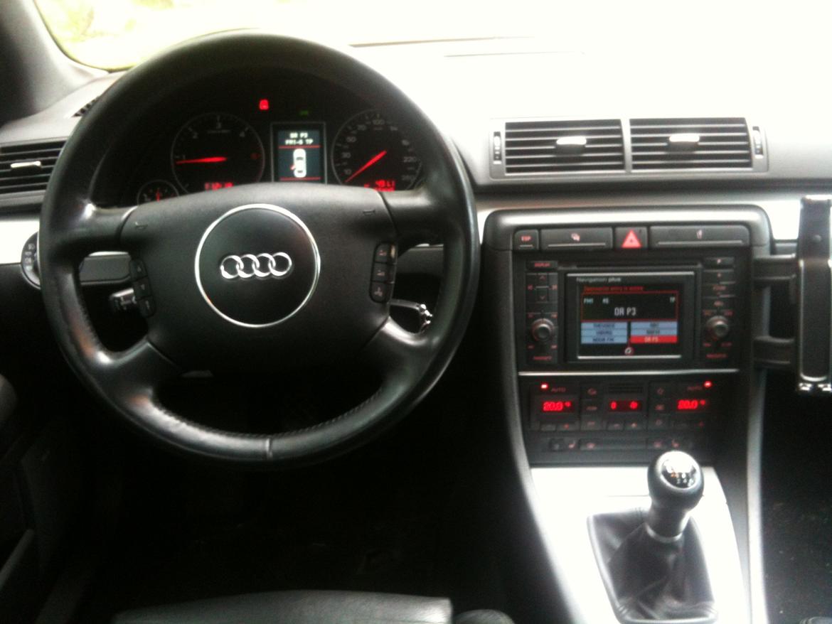Audi A4 2,5 V6 TDI Quattro billede 6