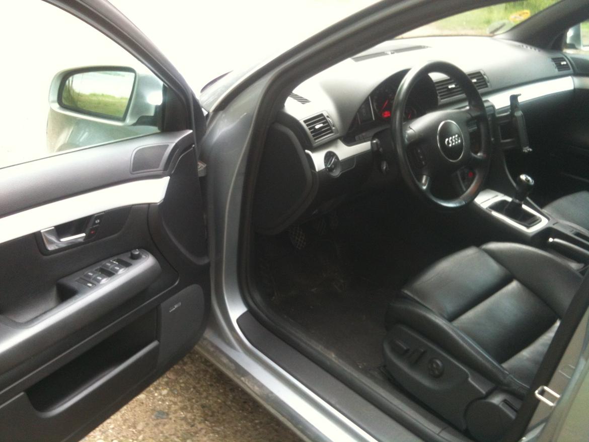 Audi A4 2,5 V6 TDI Quattro billede 7