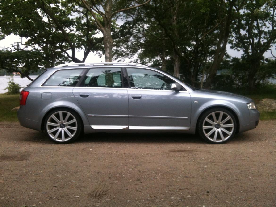 Audi A4 2,5 V6 TDI Quattro billede 3