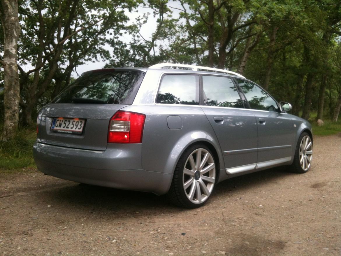 Audi A4 2,5 V6 TDI Quattro billede 4