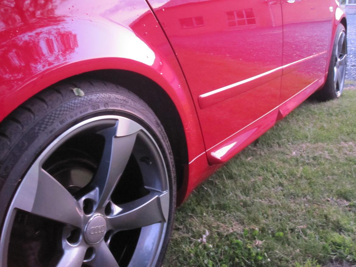 Audi A4 Avant - Nye RS5 18" fælge og S4 side lister billede 7