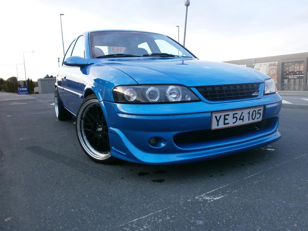 Opel vectra 2.0 16v " SOLGT " billede 7