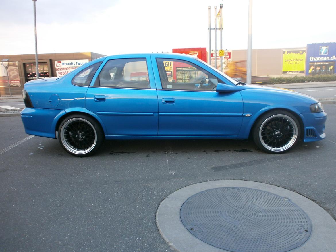 Opel vectra 2.0 16v " SOLGT " billede 10