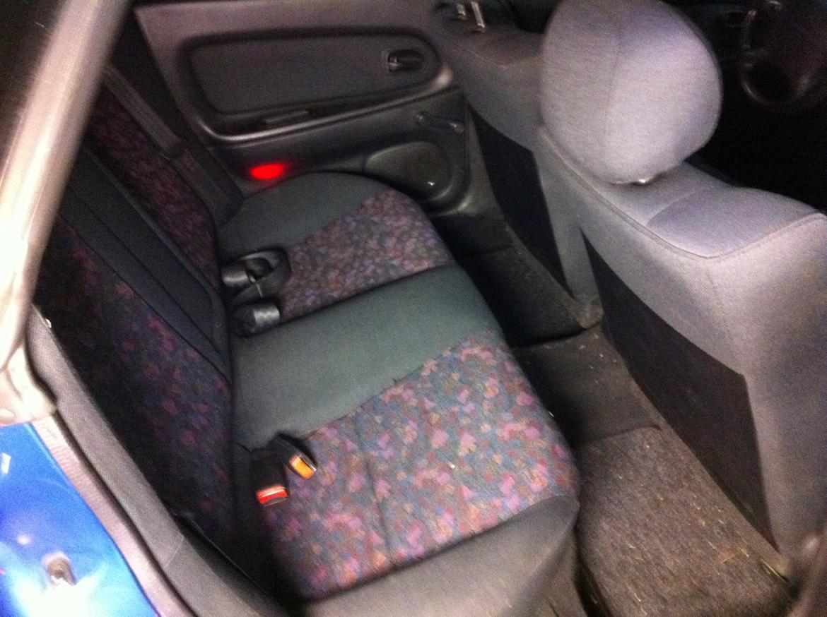 Mazda 323F 1,5i GLX billede 17