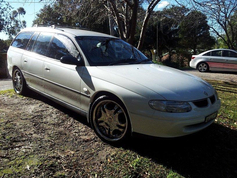 Amerikaner Holden Commodore 3.8L V6 VTII Wagon billede 13