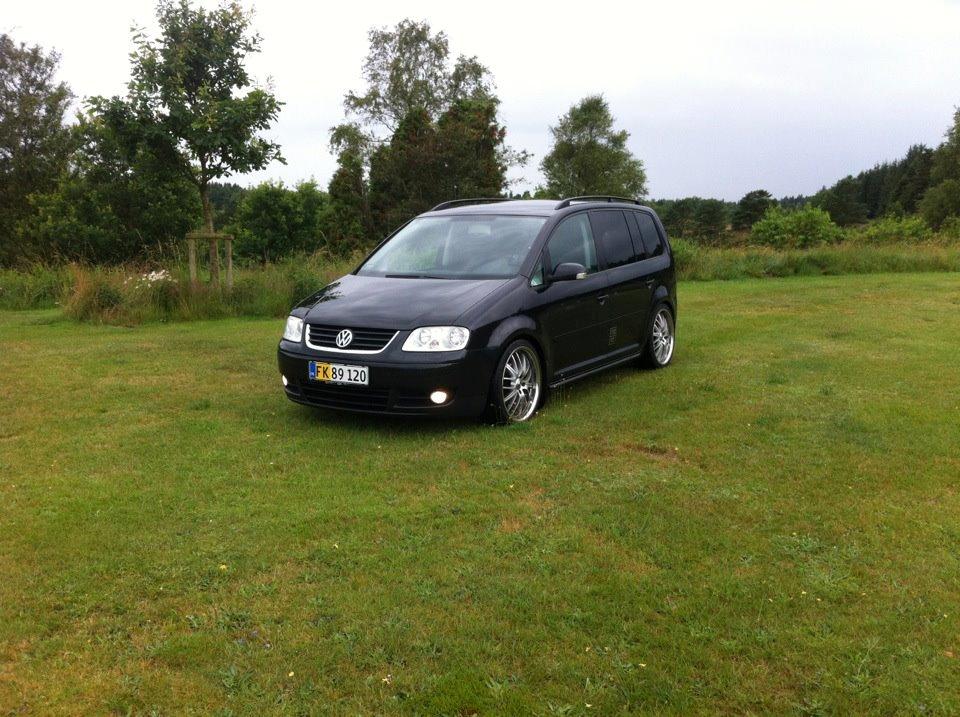 VW Touran 2.0 TDI comfortline ( Totalskadet ) billede 2