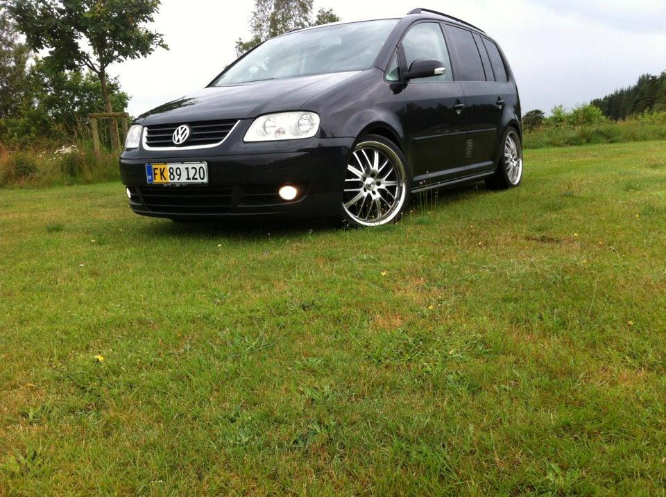 VW Touran 2.0 TDI comfortline ( Totalskadet ) billede 3