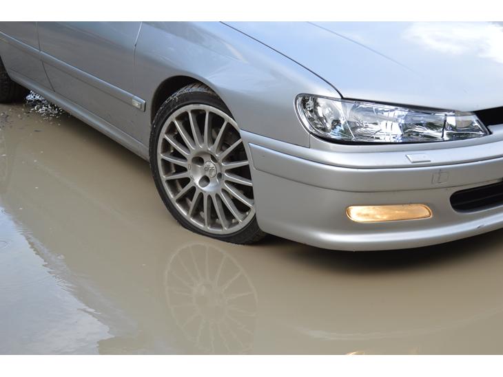 {{currentPhoto.altText}} billede {{currentPhoto.number}}