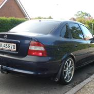 Opel Vectra 2,0 16v GL Plus