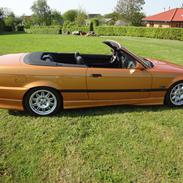 BMW 325i Cabriolet