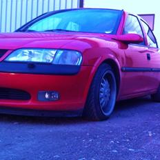 Opel Vectra B 1,8 - Lowrider