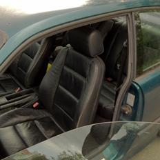 BMW 323i Coupe før lakering