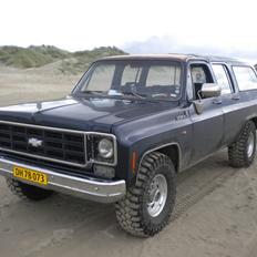 Chevrolet C20 Suburban Custom Deluxe