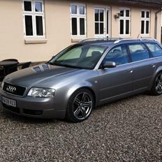 Audi A6 Avant 2,5 163 6 gear
