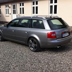 Audi A6 Avant 2,5 163 6 gear