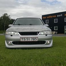 Opel Vectra CDX Solgt
