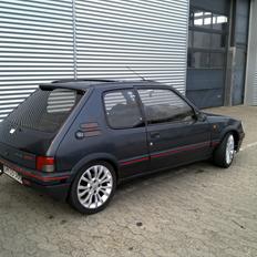 Peugeot 205 2,0 GTi-6