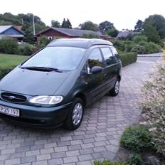 Ford Galaxy 2.3i