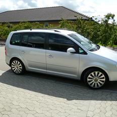 VW Touran DSG *solgt*