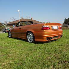 BMW 325i Cabriolet